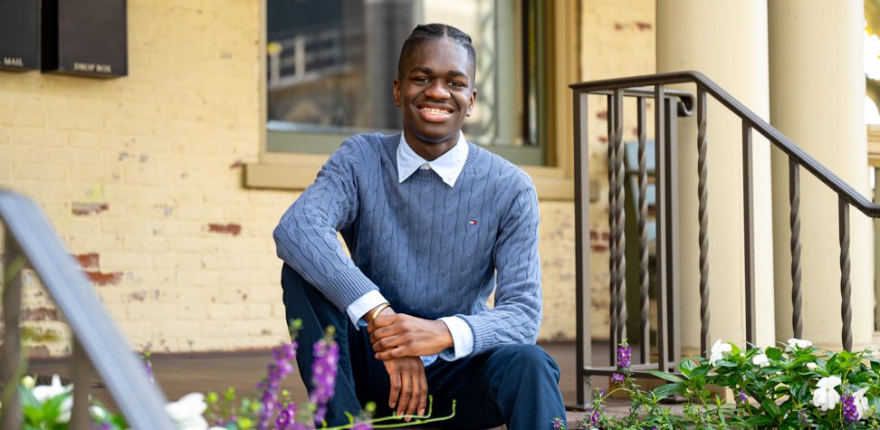 Beautiful EHS Senior Portraits Outside At Emmaus Photography Studio
