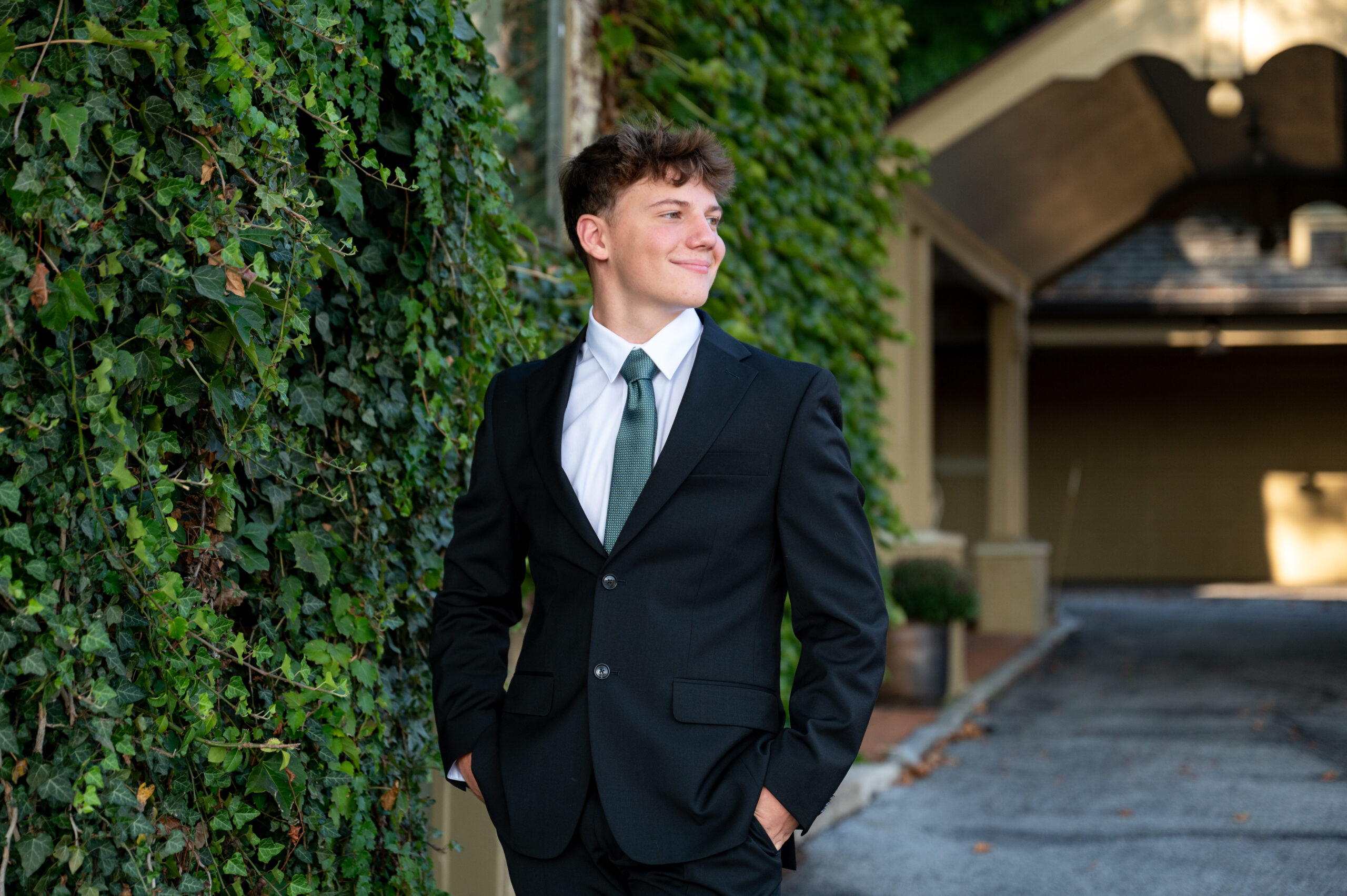 Lehigh-Valley-Senior-Portraits-Outdoor-Formal